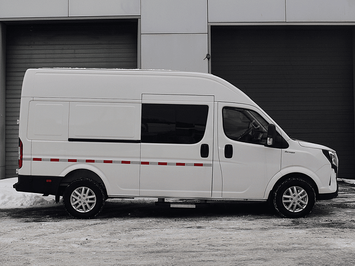 Грузопассажирский автобус DongFeng K33-561
